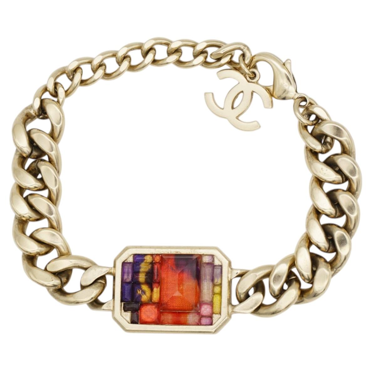 Chanel Vintage 2015 – Seltenes rotes Mosaik-Achteck-Logo, silbernes Omega-Gliederarmband
