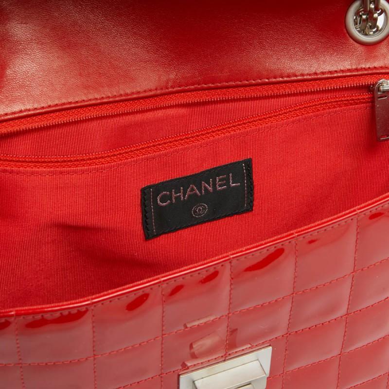 CHANEL Vintage 2.55 Red Varnished Bag  4