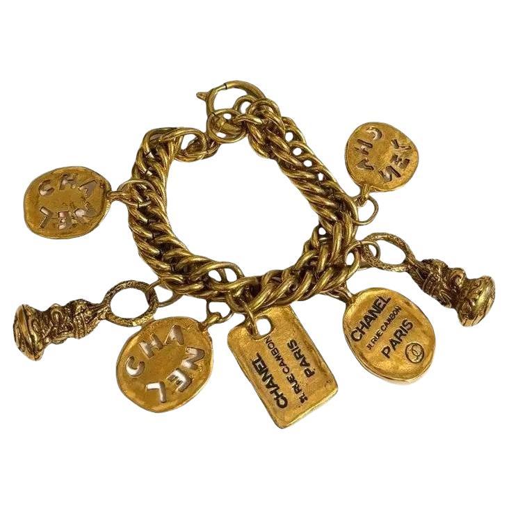 CHANEL Vintage 31 Rue Cambon Charm Gold Plated Charm Bracelet