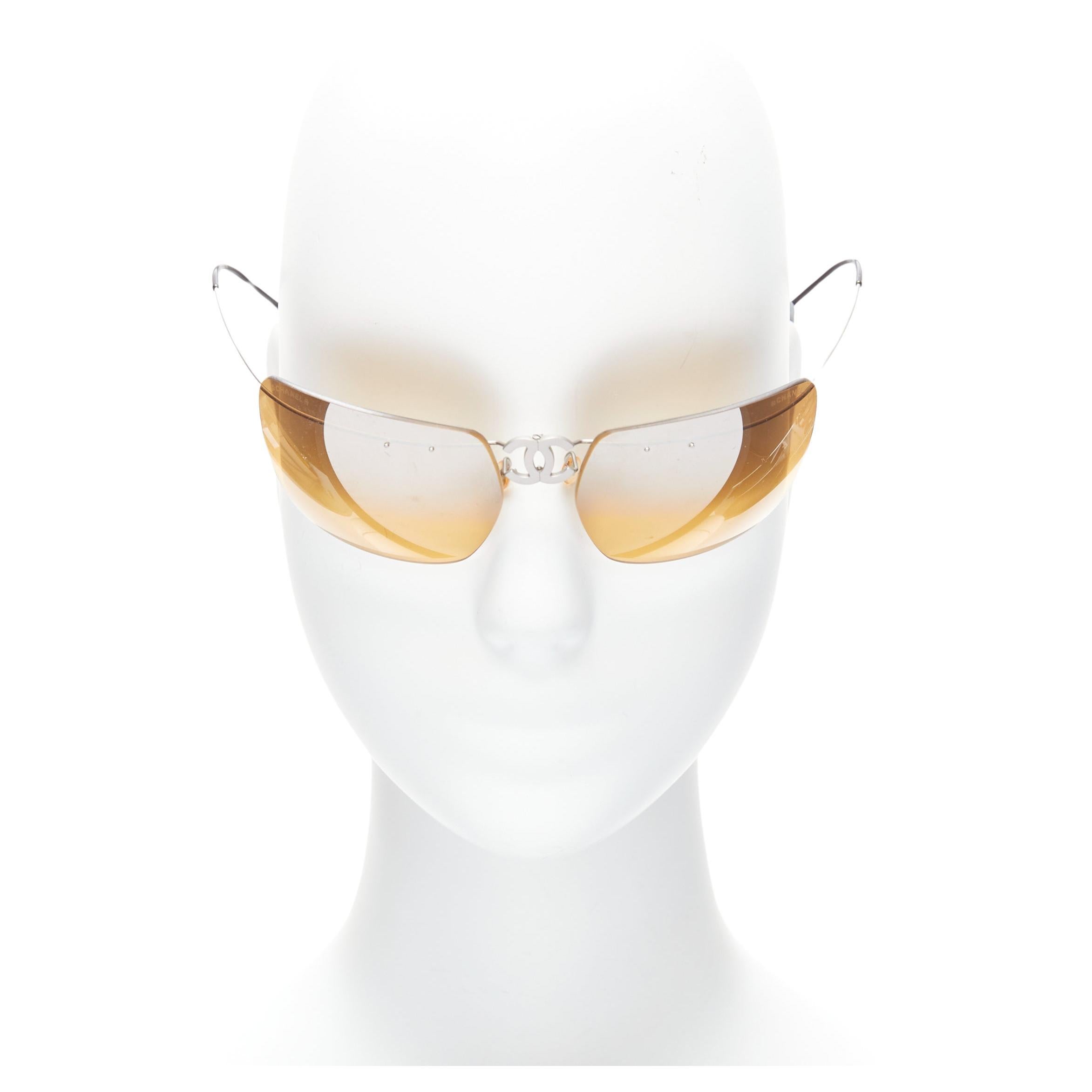 CHANEL Vintage 4040 silver CC logo yellow lens cyber folding sunglasses For Sale