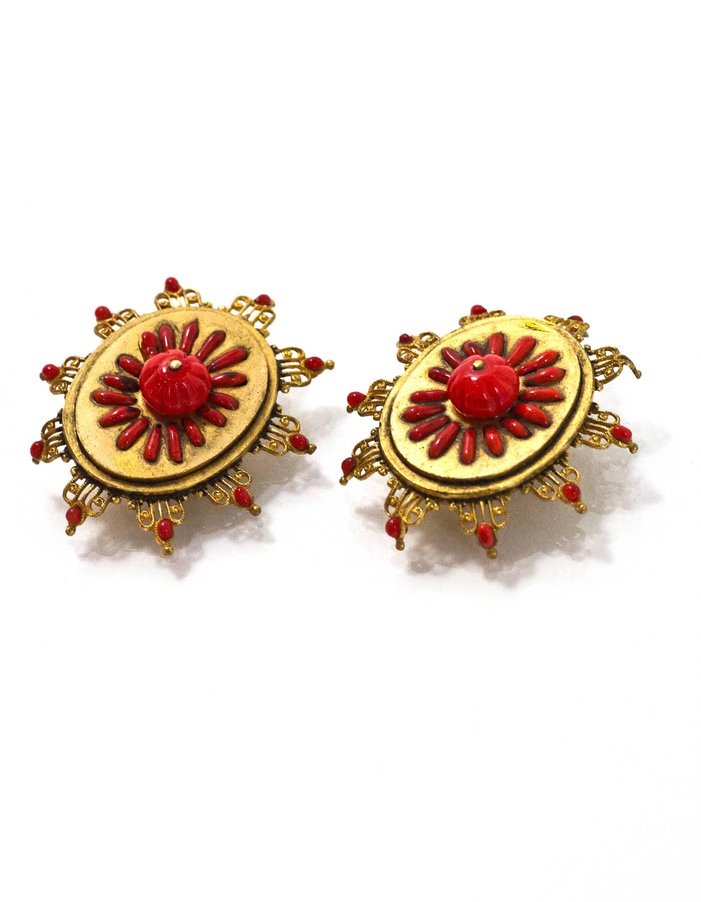Chanel Vintage '70s-'80s Red & Gold Clip On Earrings In Excellent Condition In New York, NY
