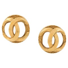 Chanel Vintage 70s gold-plated metal round clip-on earrings