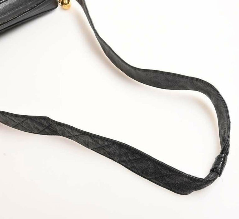 Chanel Vintage 90's Black Caviar Quilted CC Classic Flap Crossbody Shoulder Bag