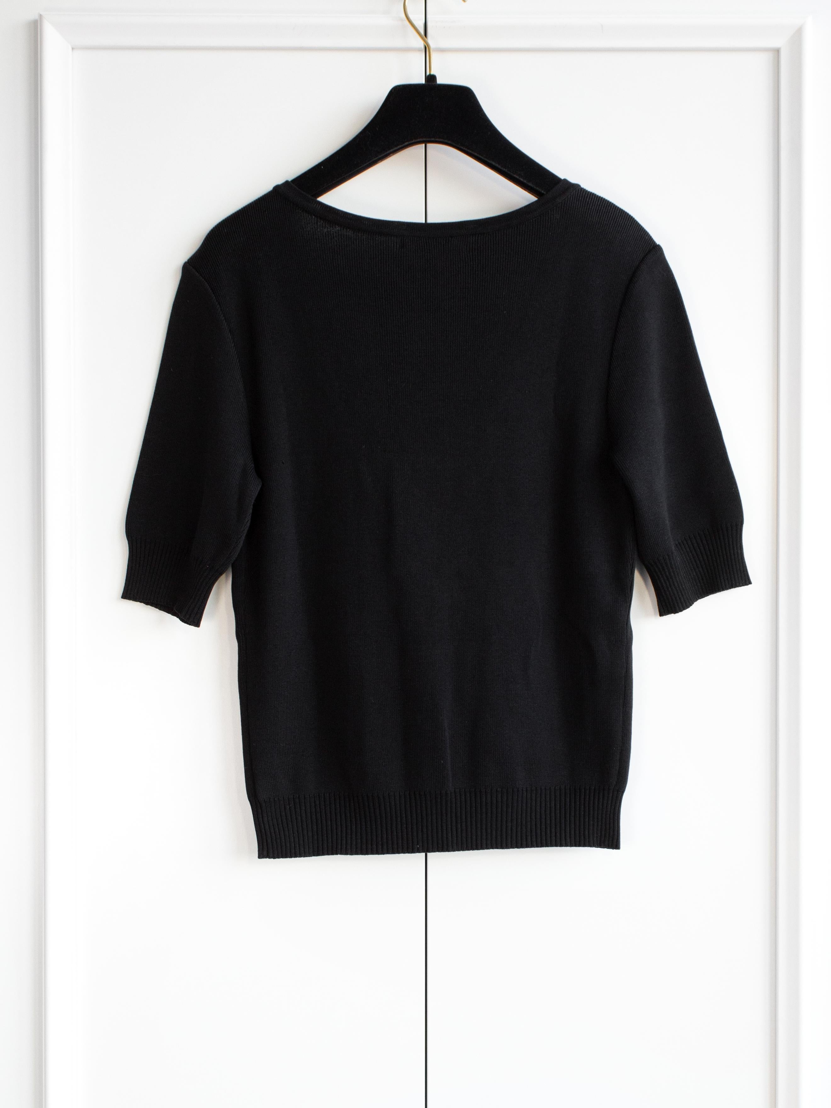 Chanel Vintage 90s Black Gold Knit CC Button Scoop Neck Top Cardigan In Good Condition In Jersey City, NJ