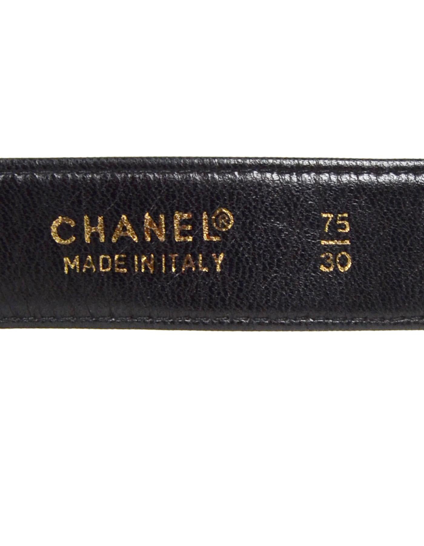 Chanel Vintage '90s Black Lambskin Leather Quilted CC Twistlock Belt Bag sz75/30 In Excellent Condition In New York, NY