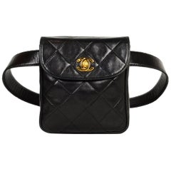 Chanel Vintage '90s Black Lambskin Leather Quilted CC Twistlock Belt Bag sz75/30