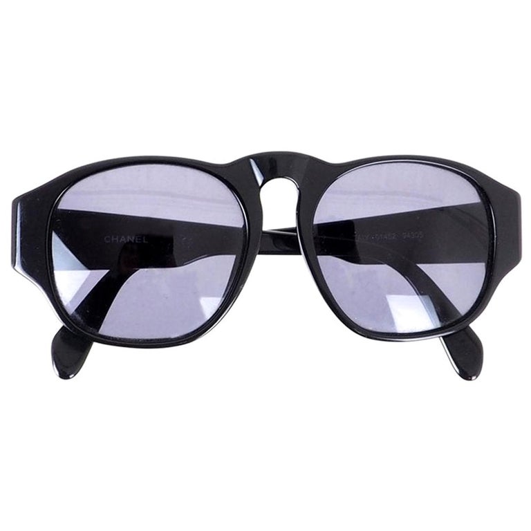 Chanel Vintage 90 display picture 1