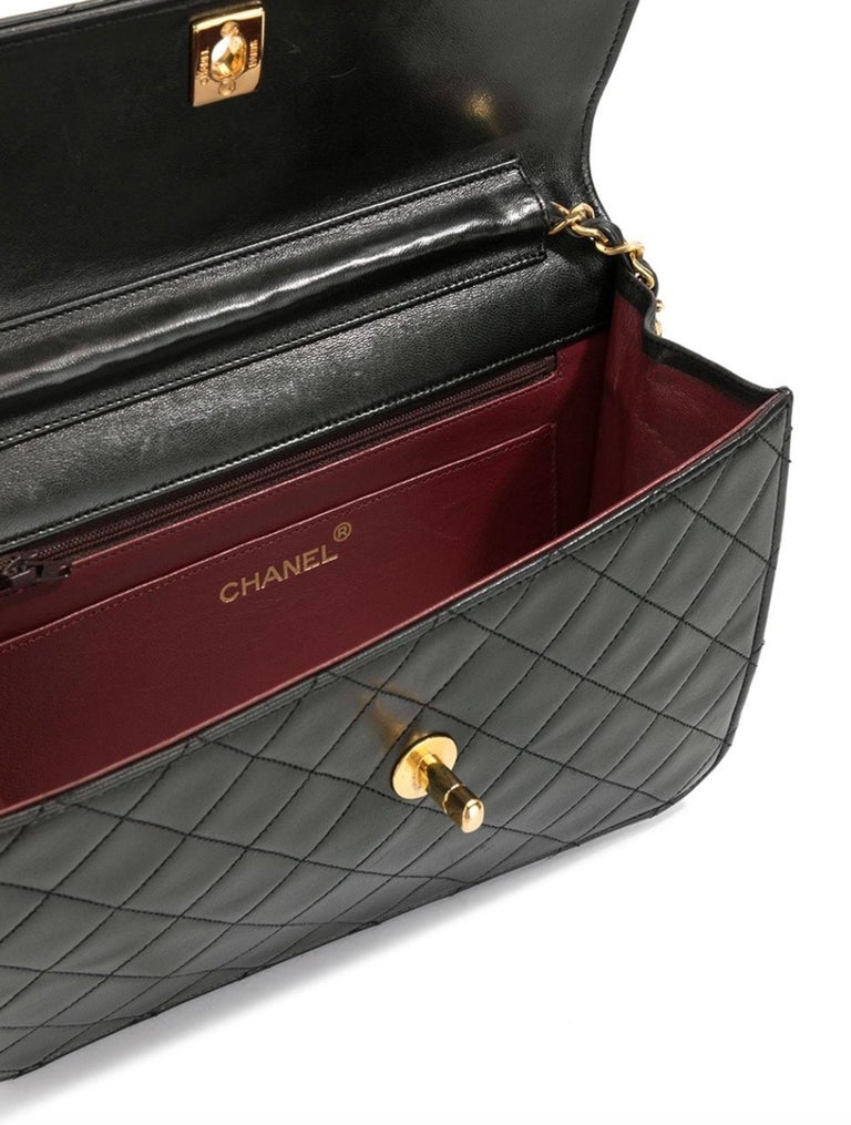 Women's or Men's Chanel Vintage 90's Black Top Handle Quilted Shoulder Bag For Sale