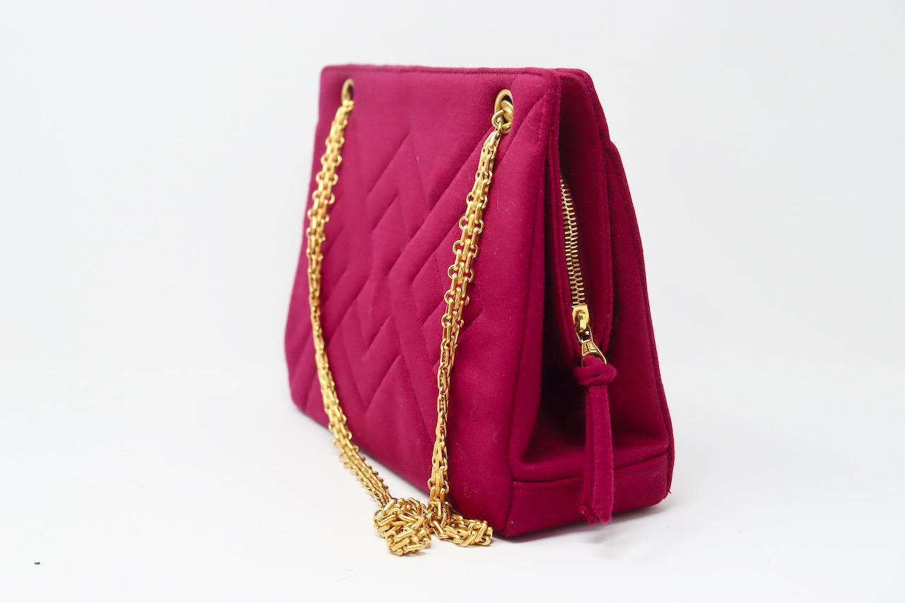Women's or Men's CHANEL Vintage 90's Magenta Jersey Bag For Sale