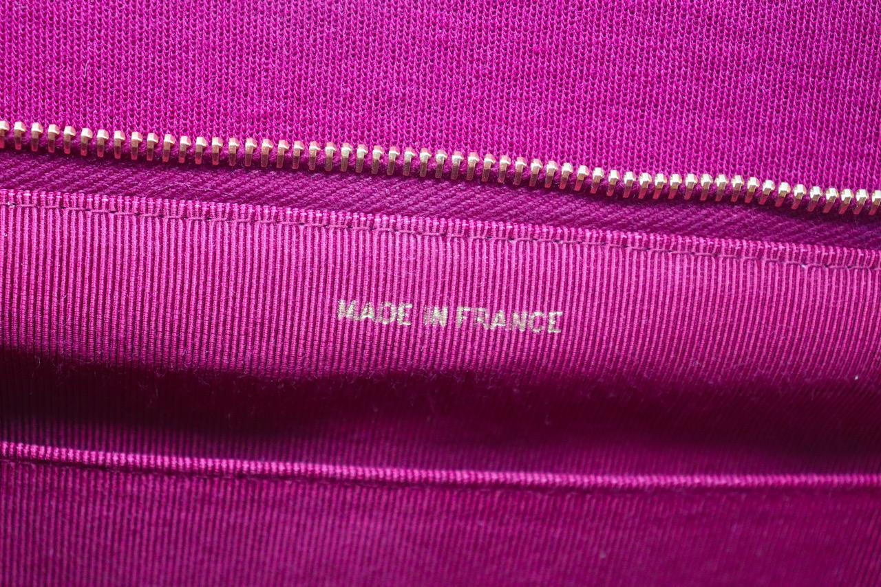 CHANEL Vintage 90's Magenta Jersey Bag For Sale 2