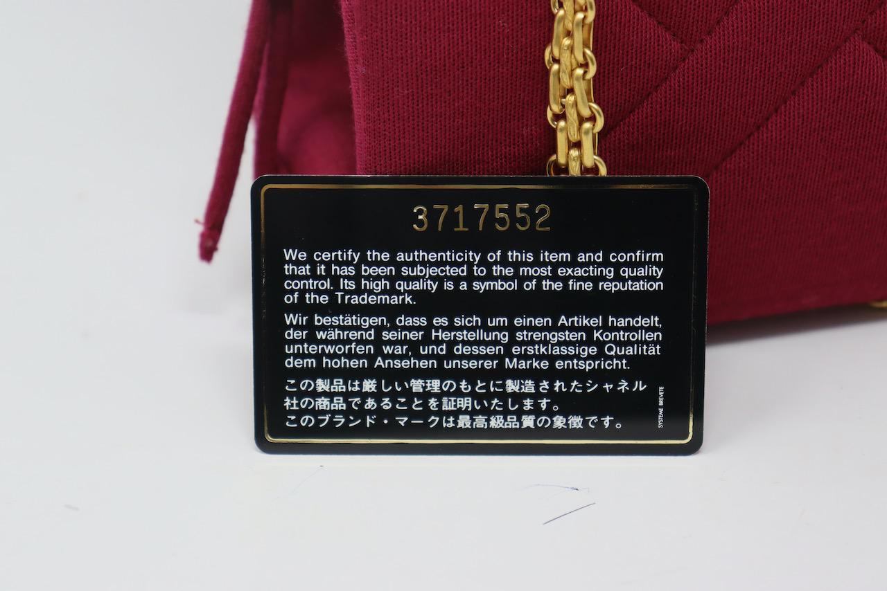 CHANEL Vintage 90's Magenta Jersey Bag For Sale 3