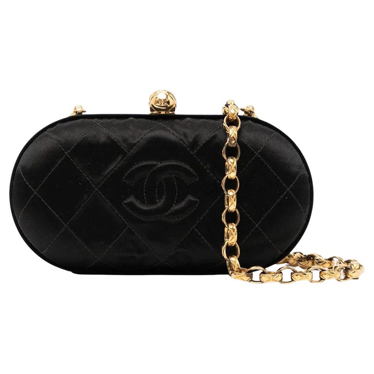 Chanel Black Quilted Lambskin Leather CC Round Clutch With Chain