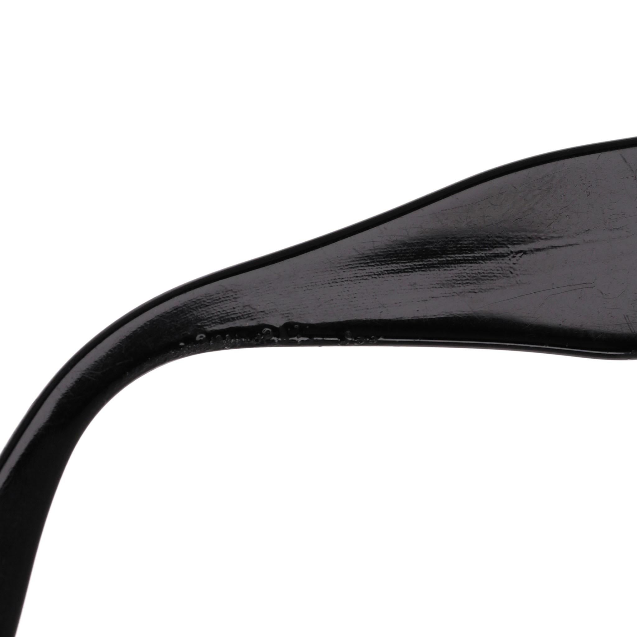 Chanel Vintage 90's - Lunettes de soleil Cat-Eye à clous en vente 3