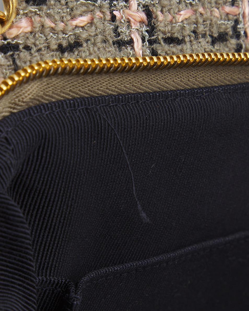 Chanel Vintage 90's Tweed Beige Classic Reissue Tote Bag en vente 8