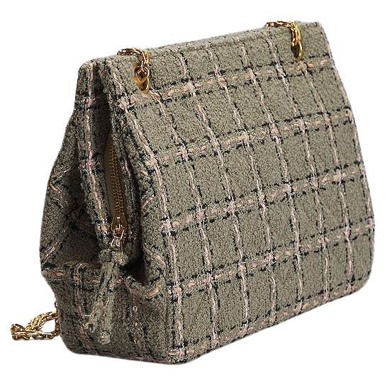 Bolso Tote Chanel Vintage 90's Tweed Beige Classic Reissue en Bueno estado para la venta en Miami, FL