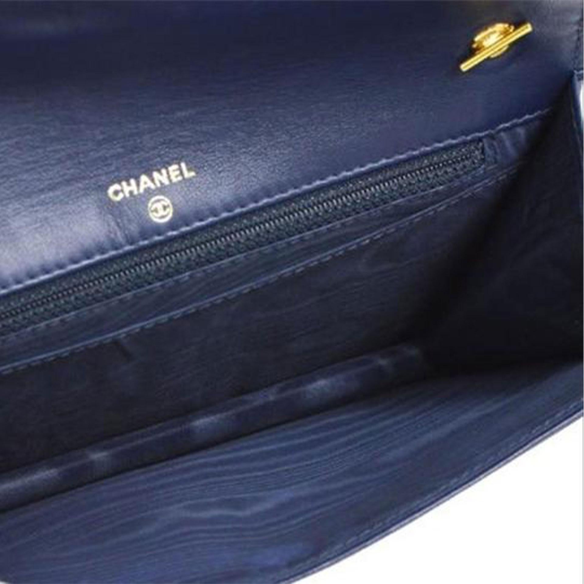 Women's or Men's Chanel Vintage 90's Wallet On A Chain Denim & Lambskin Leather Cross Body Bag