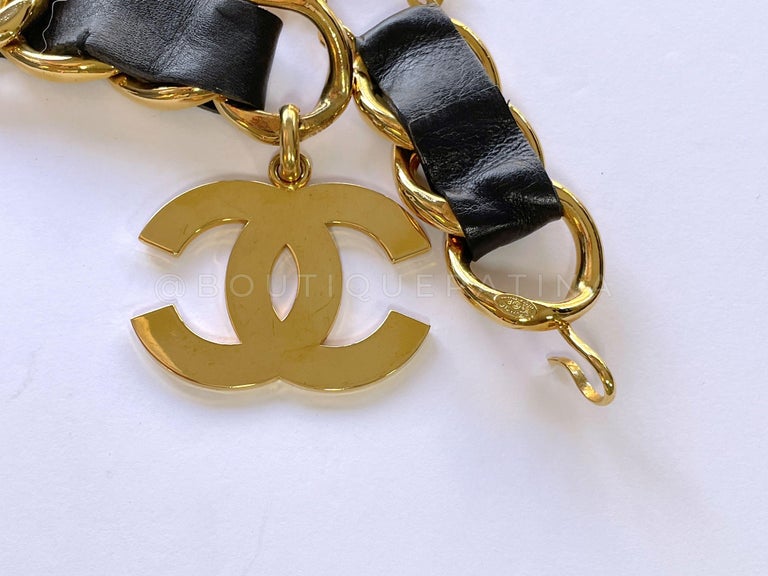 Women's Chanel Vintage 93P Large Letter Logo Necklace Belt 65893 For Sale