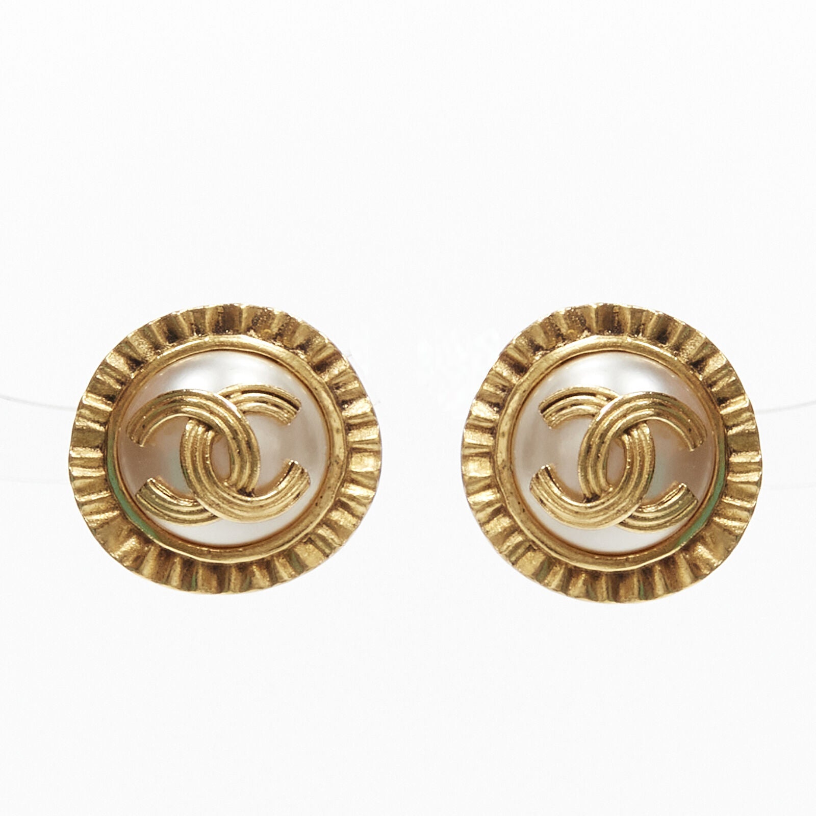 Chanel Cc Logo Pearl Earrings -29 For Sale on 1stDibs