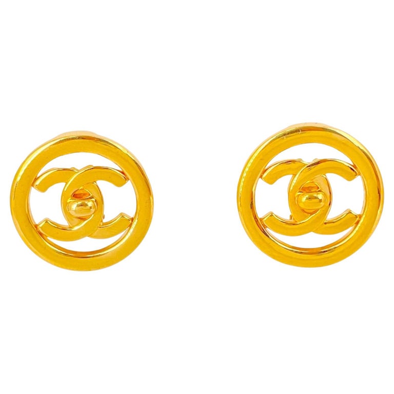 Chanel Vintage 97P Encircled Turnlock Stud Earrings 65525 For Sale at