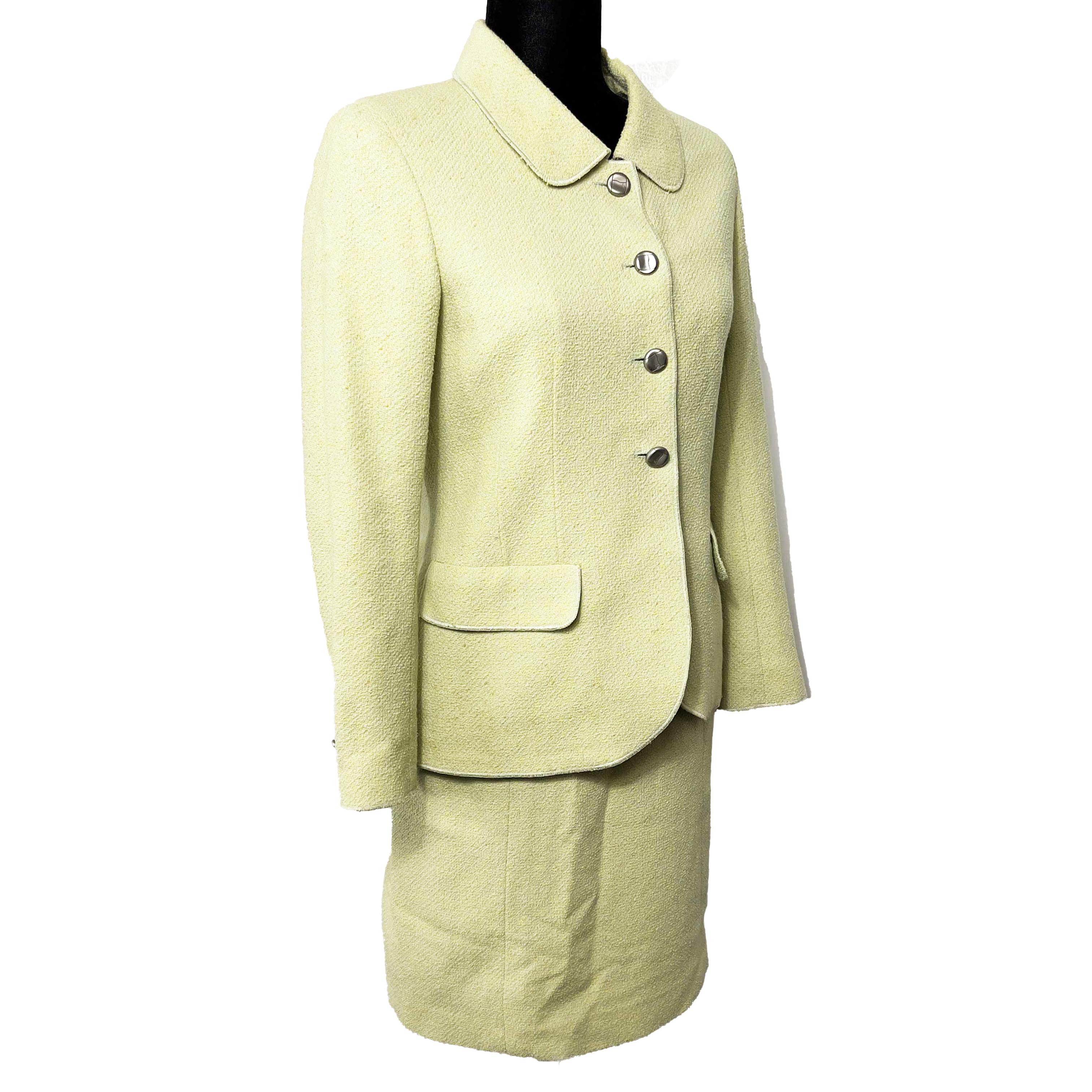 CHANEL Vintage 98P 1998 Blazer Jacket & Skirt Set Pastel Chartreuse US 4 6