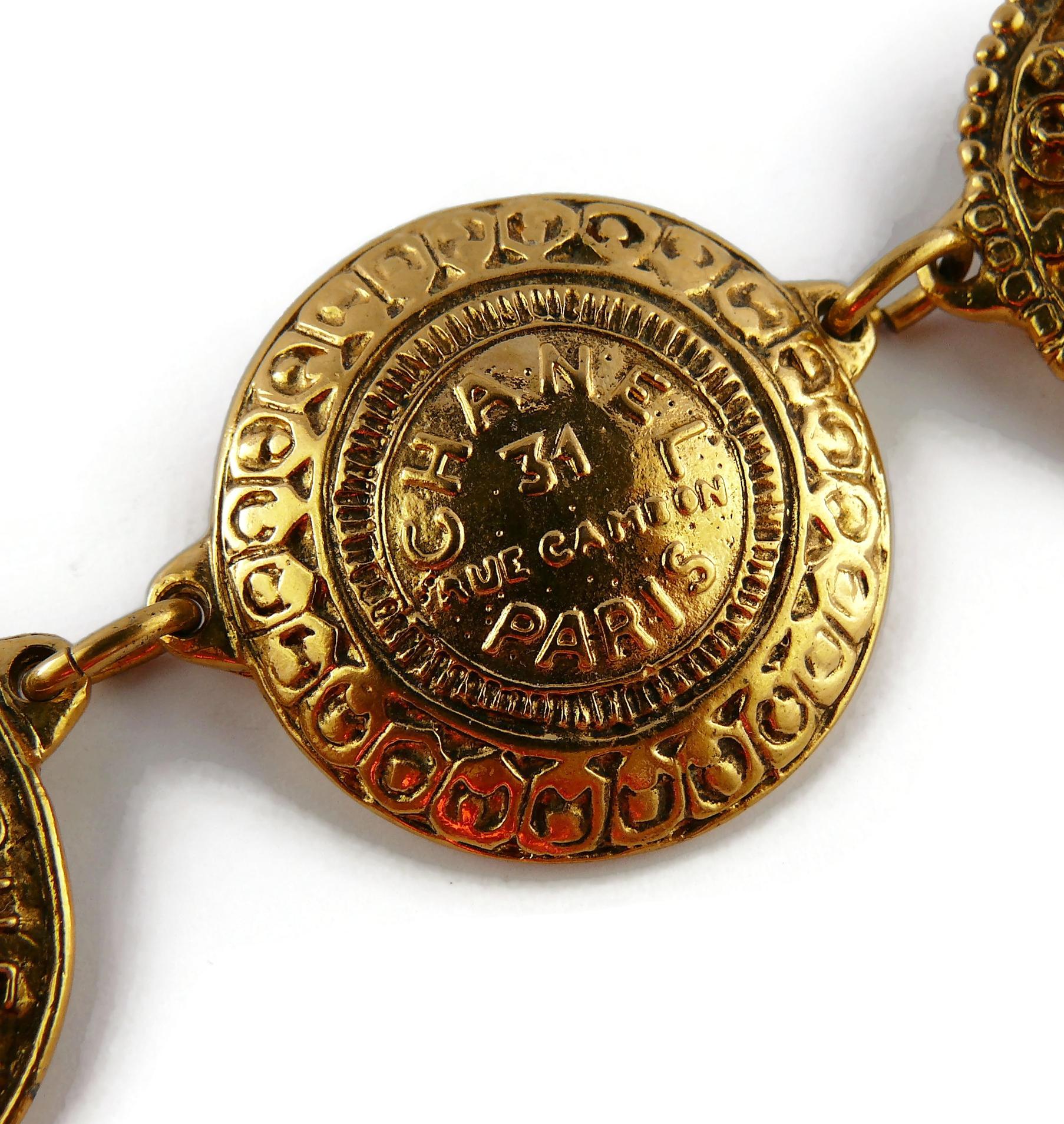 Chanel Vintage Antiqued Gold Toned Coat of Arms Medallion Collar Necklace In Good Condition In Nice, FR