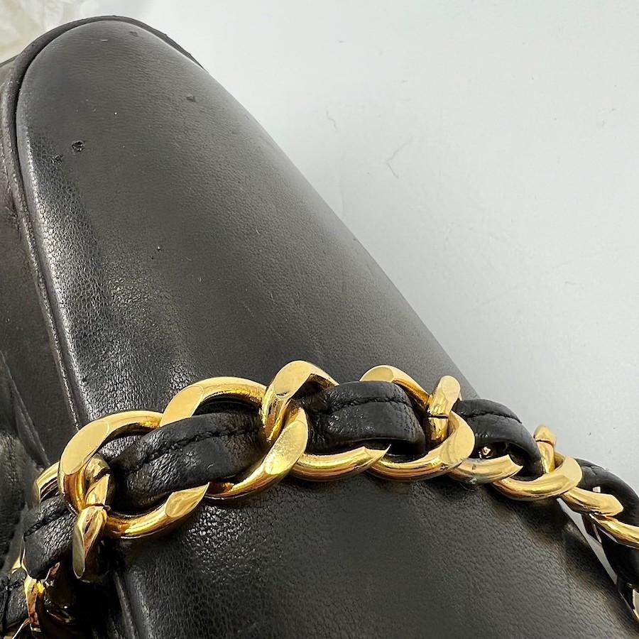 CHANEL Vintage Backpack in Black Smooth Calfskin Leather For Sale 6