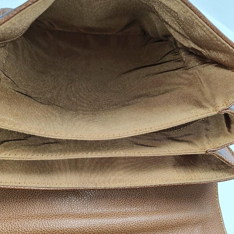 Chanel Vintage Backpack Tan Brown Caviar Leather Gold Hardware 1997-99 en vente 2