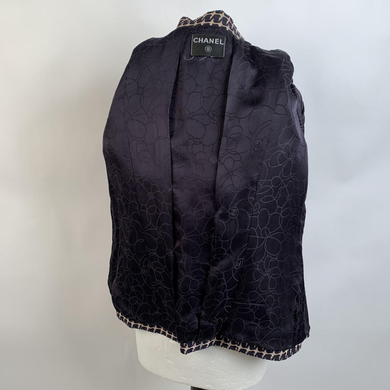 Chanel Vintage Beige Black Houndstooth Look Blazer Jacket 4