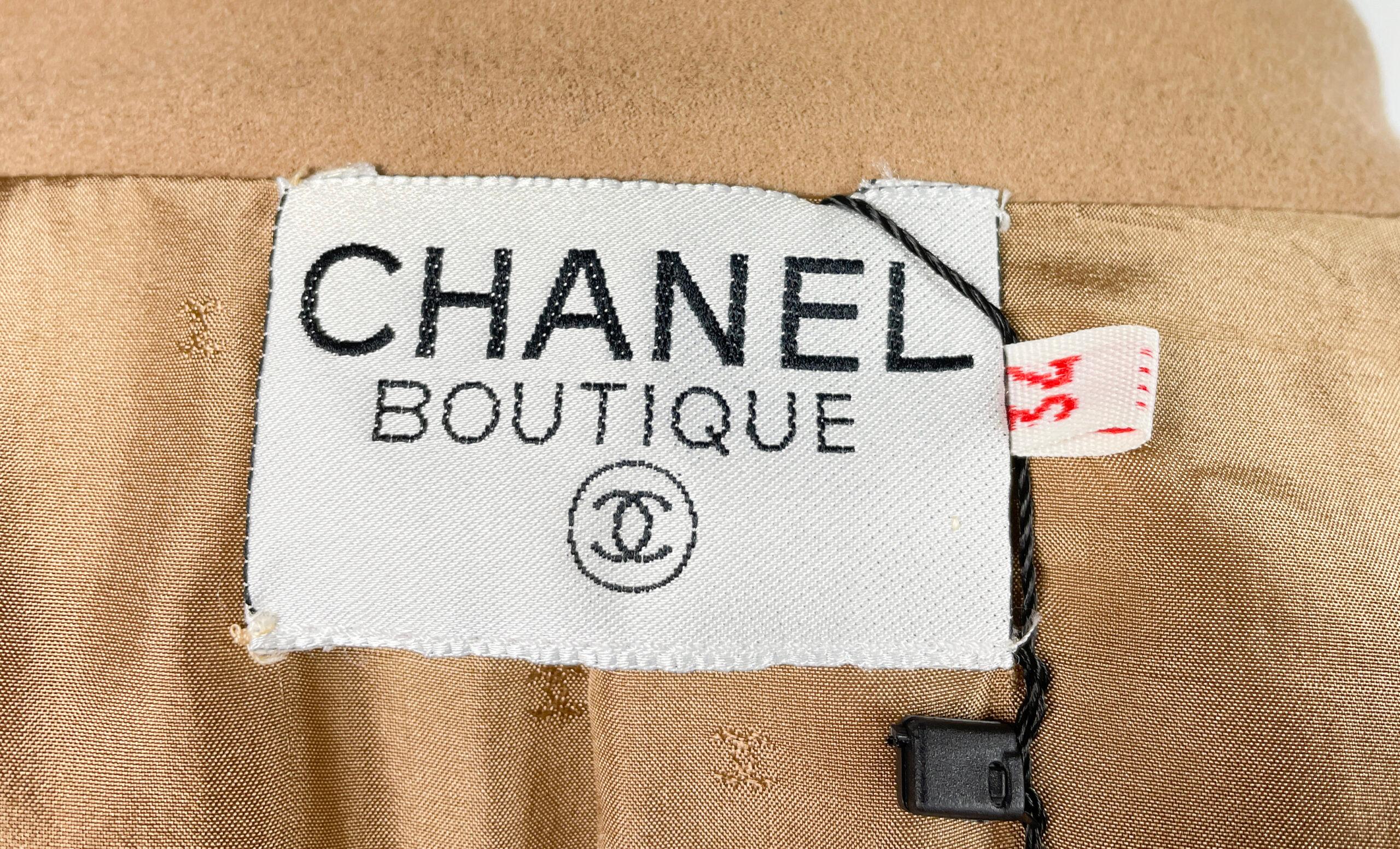 Chanel Vintage-Blazer mit Knopfleiste in Beige, 1980er Jahre im Angebot 2