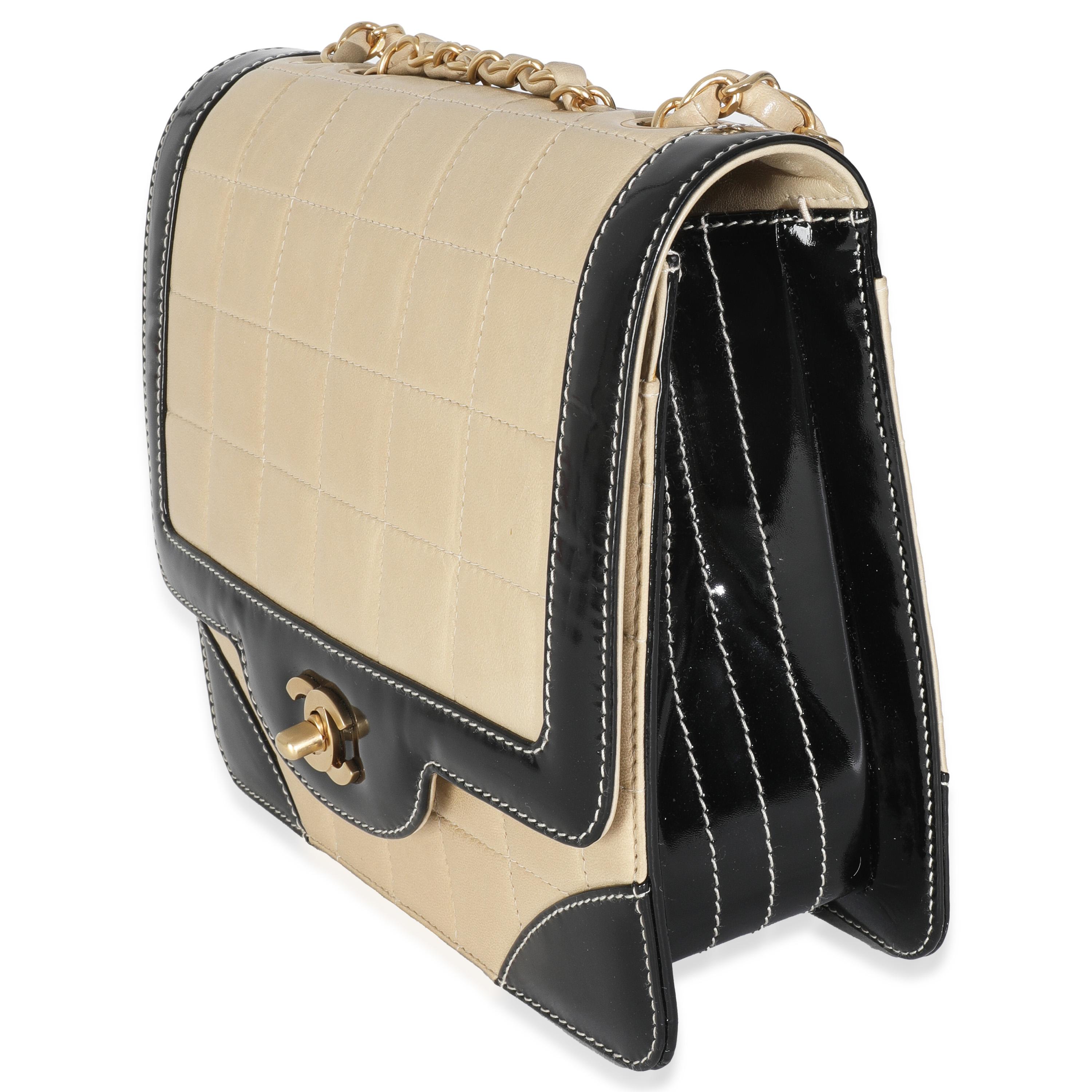 Chanel Vintage Beige Lambskin Black Patent Square Quilt Frame Flap Bag Pour femmes en vente