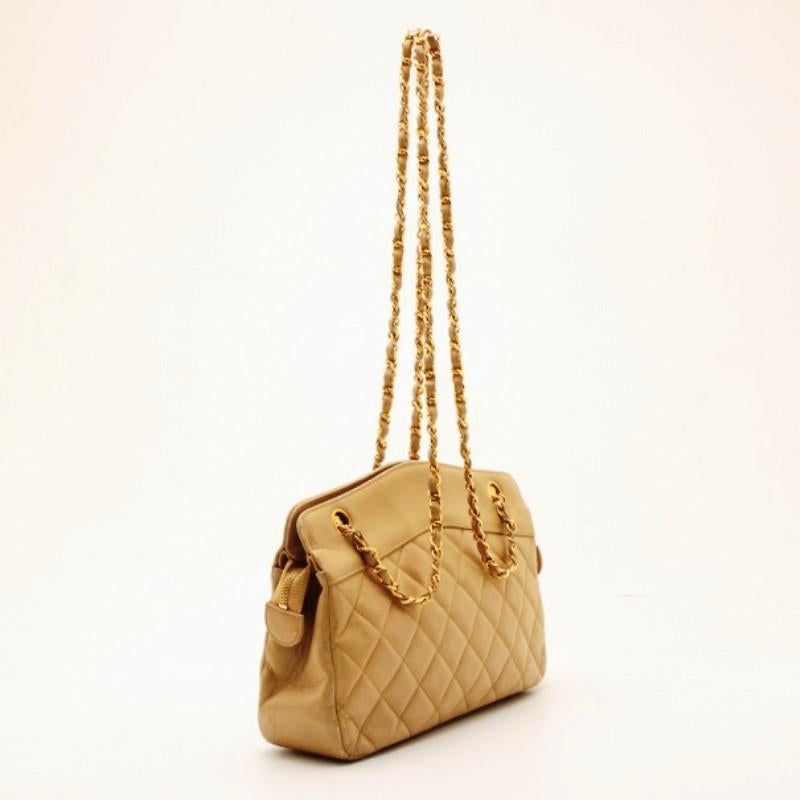 Women's Chanel Vintage Beige Lambskin Quilted Shoulder Bag