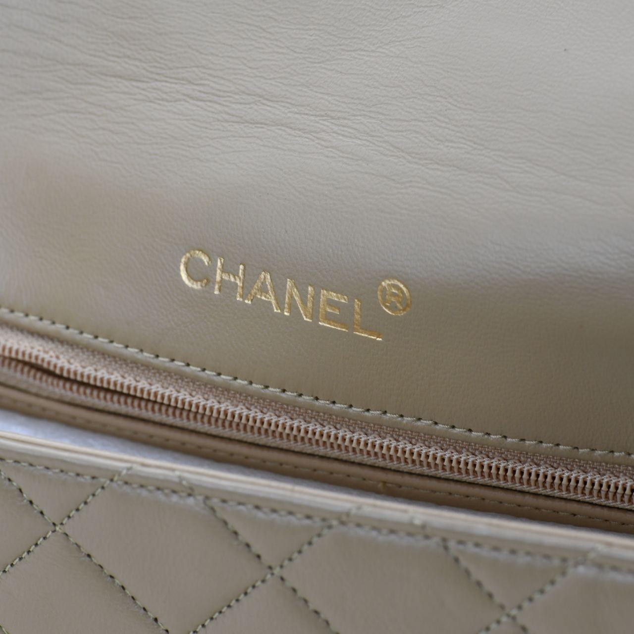 Chanel Vintage Beige Lambskin Single Flap Bag For Sale 10