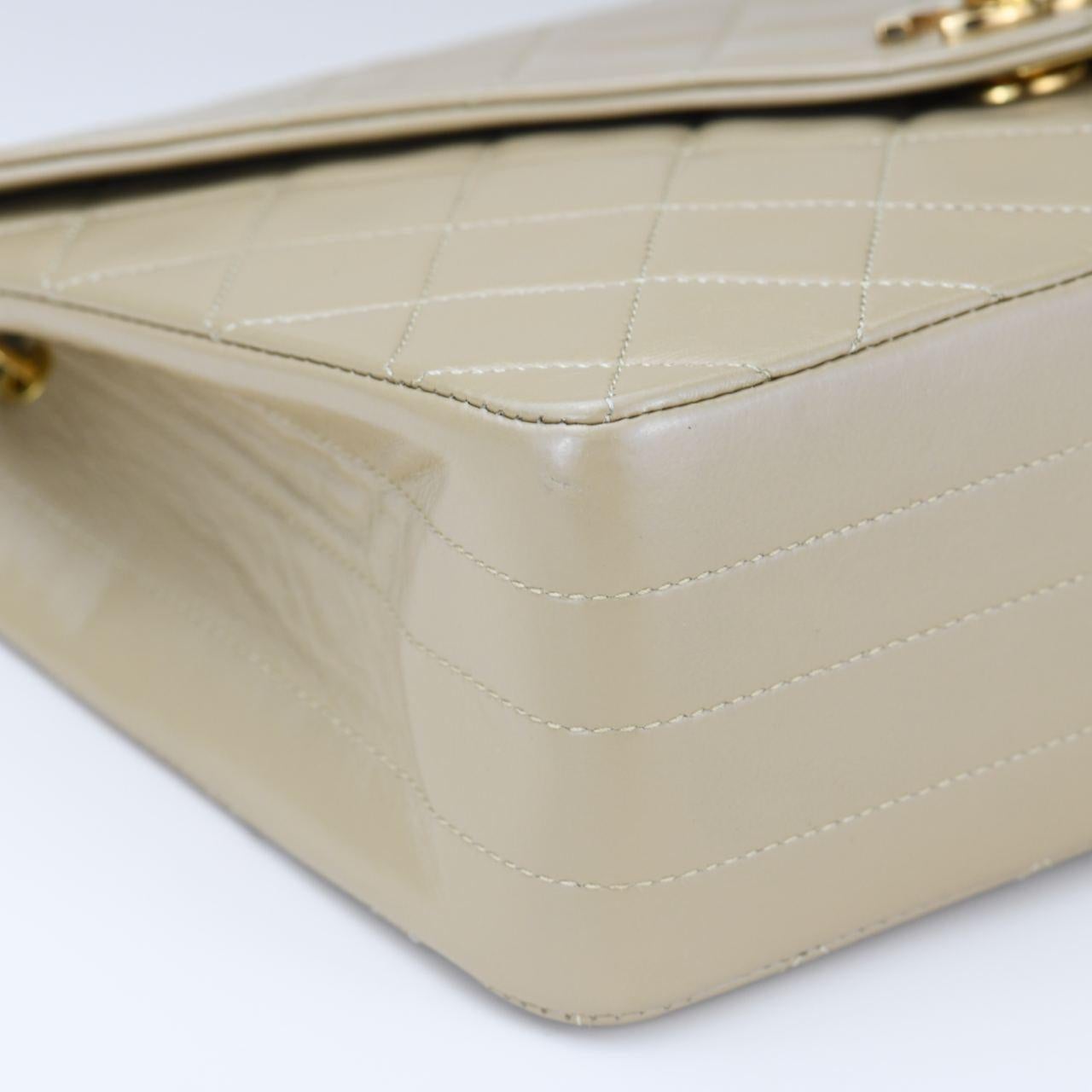 Chanel Vintage Beige Lambskin Single Flap Bag For Sale 3