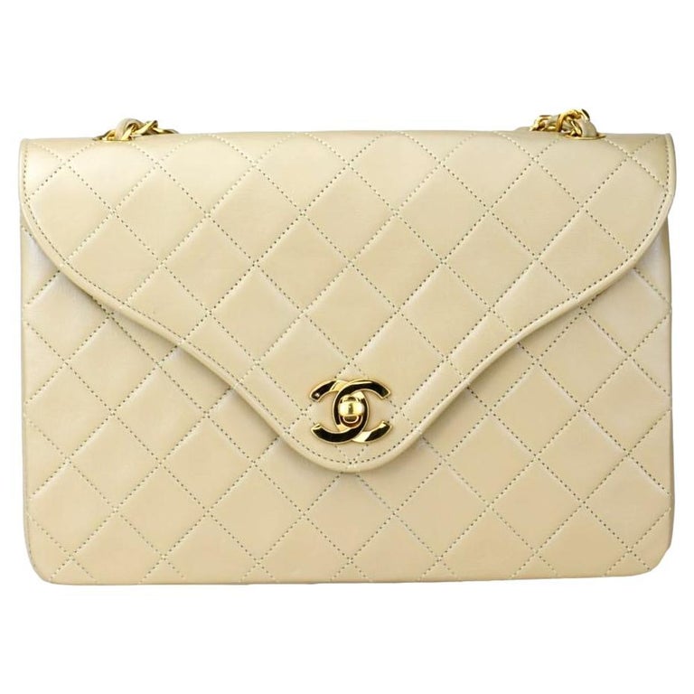 Chanel Vintage Beige Lambskin Single Flap Bag For Sale at 1stDibs