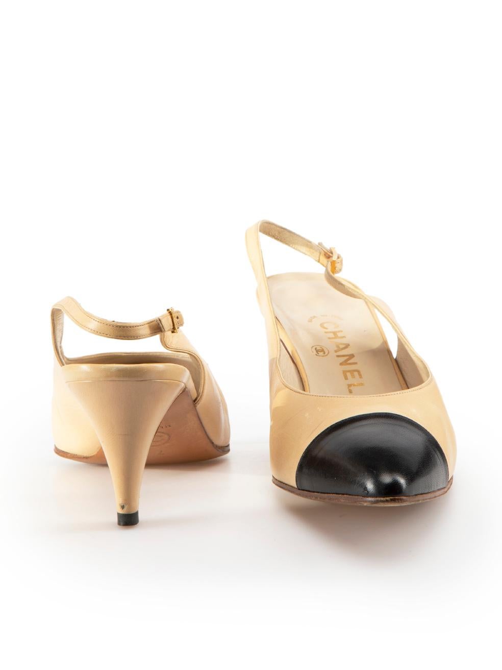 Chanel Vintage Beige Leather Cap Toe Heels Size US 7.5 In Good Condition In London, GB