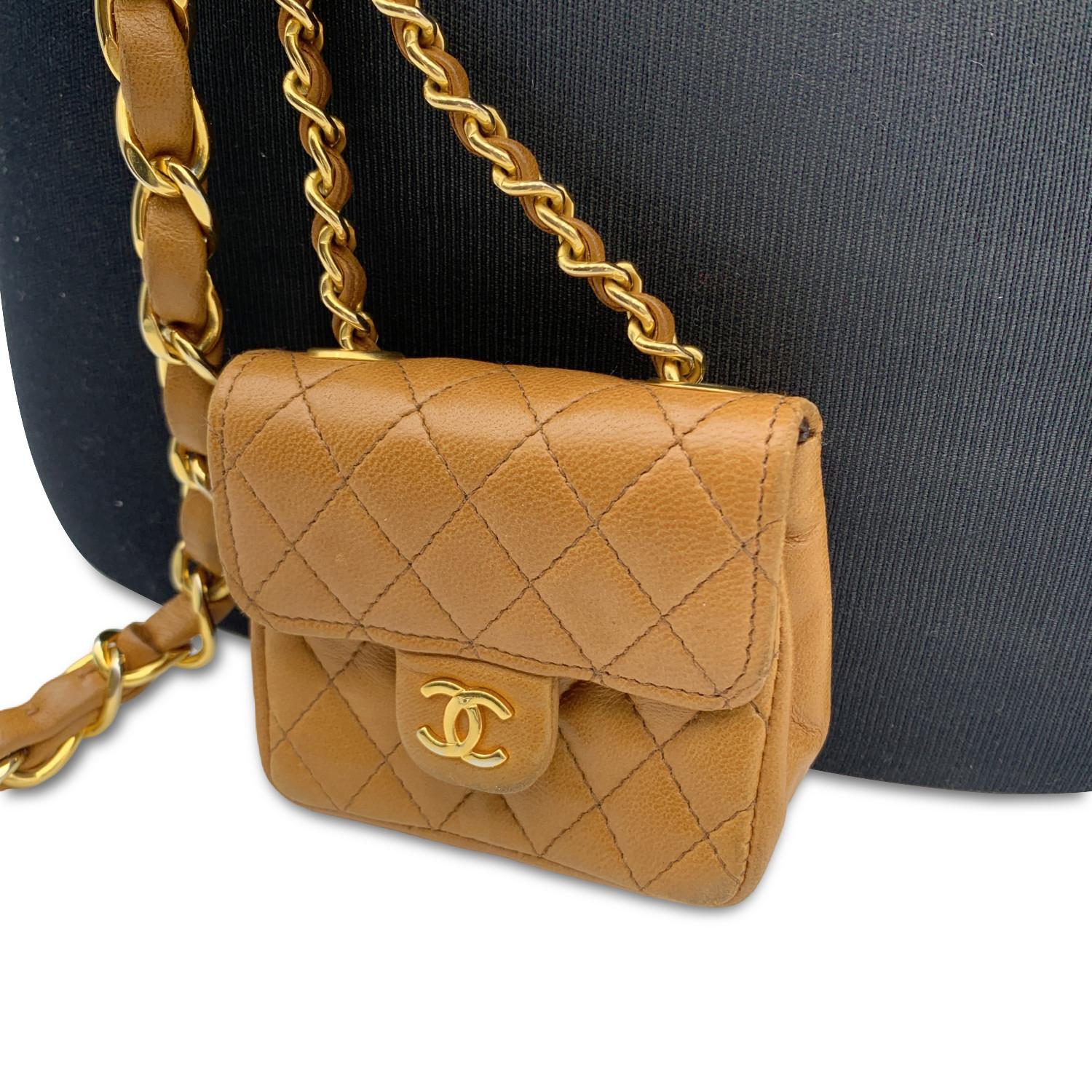 Chanel Vintage Beige Leather Gold Chain Micro Classic Flap Belt Bag In Good Condition In Rome, Rome