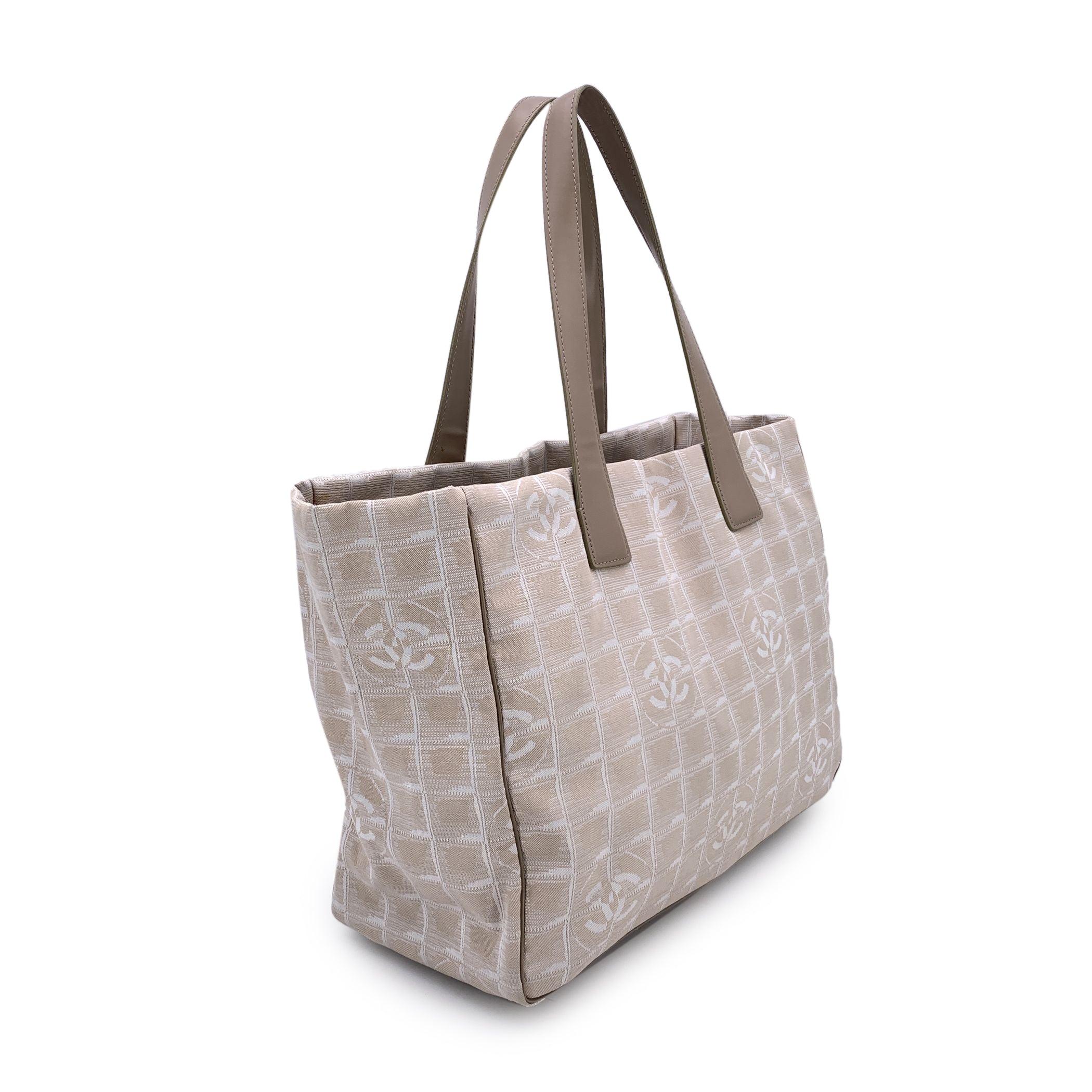 Women's Chanel Vintage Beige Nylon New Travel Line Tote Shoulder Bag For Sale