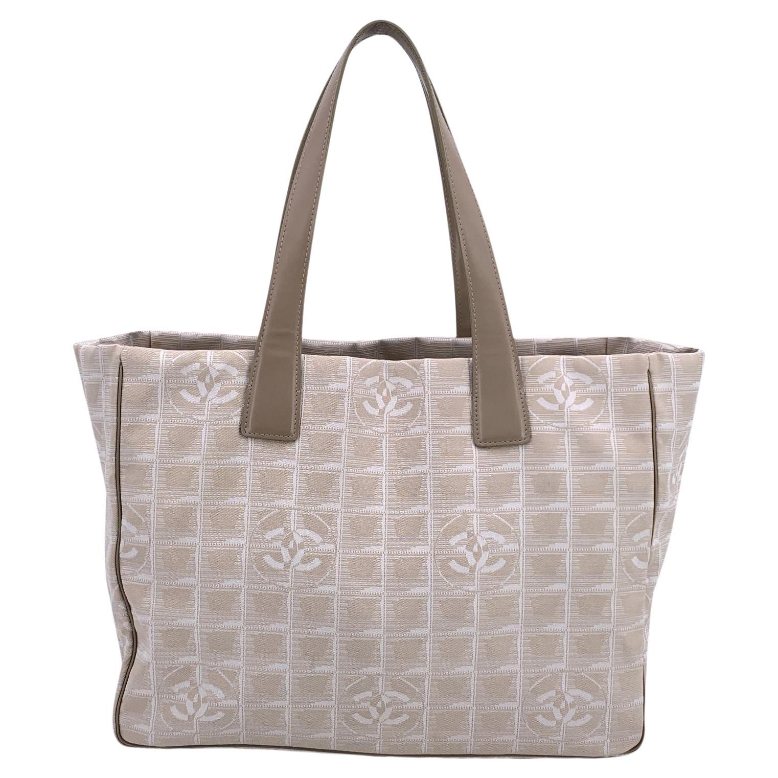 Chanel Vintage Beige Nylon New Travel Line Tote Shoulder Bag im Angebot