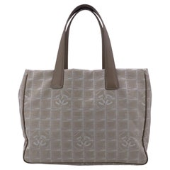 Chanel Vintage Beige Nylon New Travel Line Tote Umhängetasche