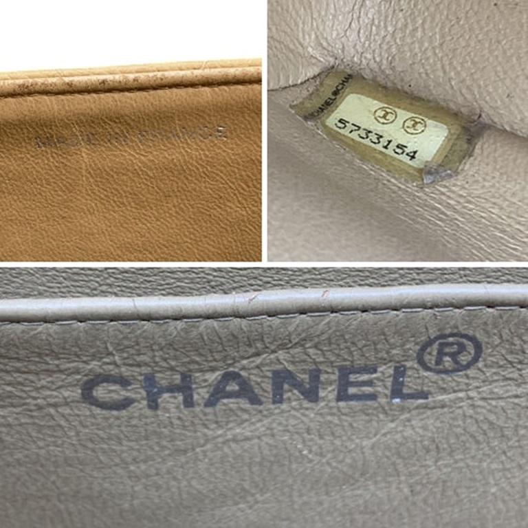 Chanel Vintage Beige Quilted Caviar Jumbo Timeless Classic Flap Bag For Sale 4