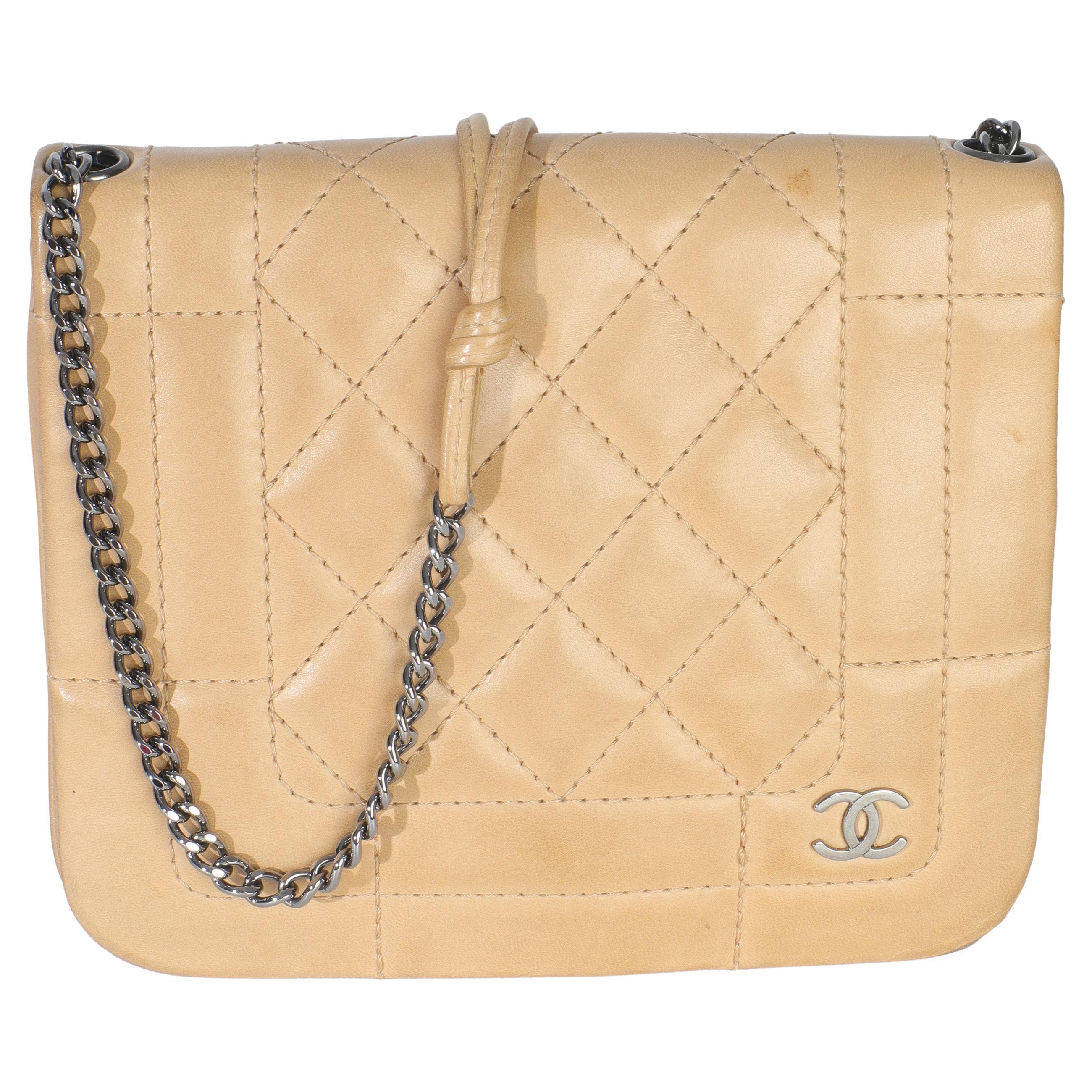Chanel Vintage Beige Quilted Lambskin Square CC Flap Bag en vente