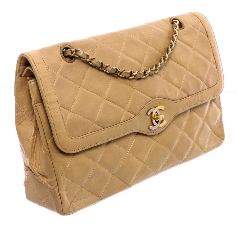 Chanel Vintage Beige Quilted Leather CC Double Flap Bag For Sale at 1stDibs
