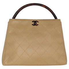 Chanel Vintage Beige Quilted Tortoise Motif Handle Bag
