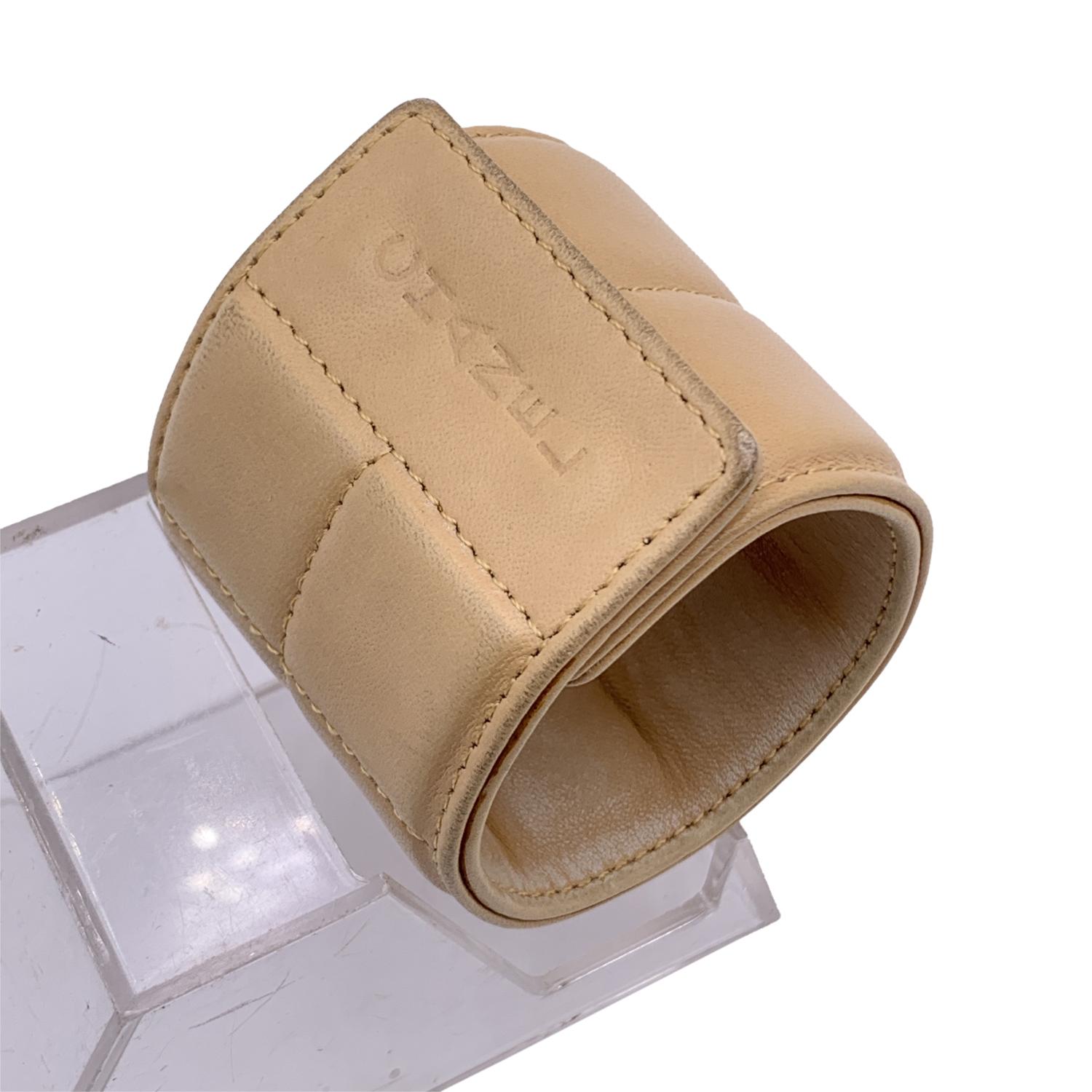 Chanel Vintage Beige Square Quilting Leather Wide Bracelet In Good Condition In Rome, Rome