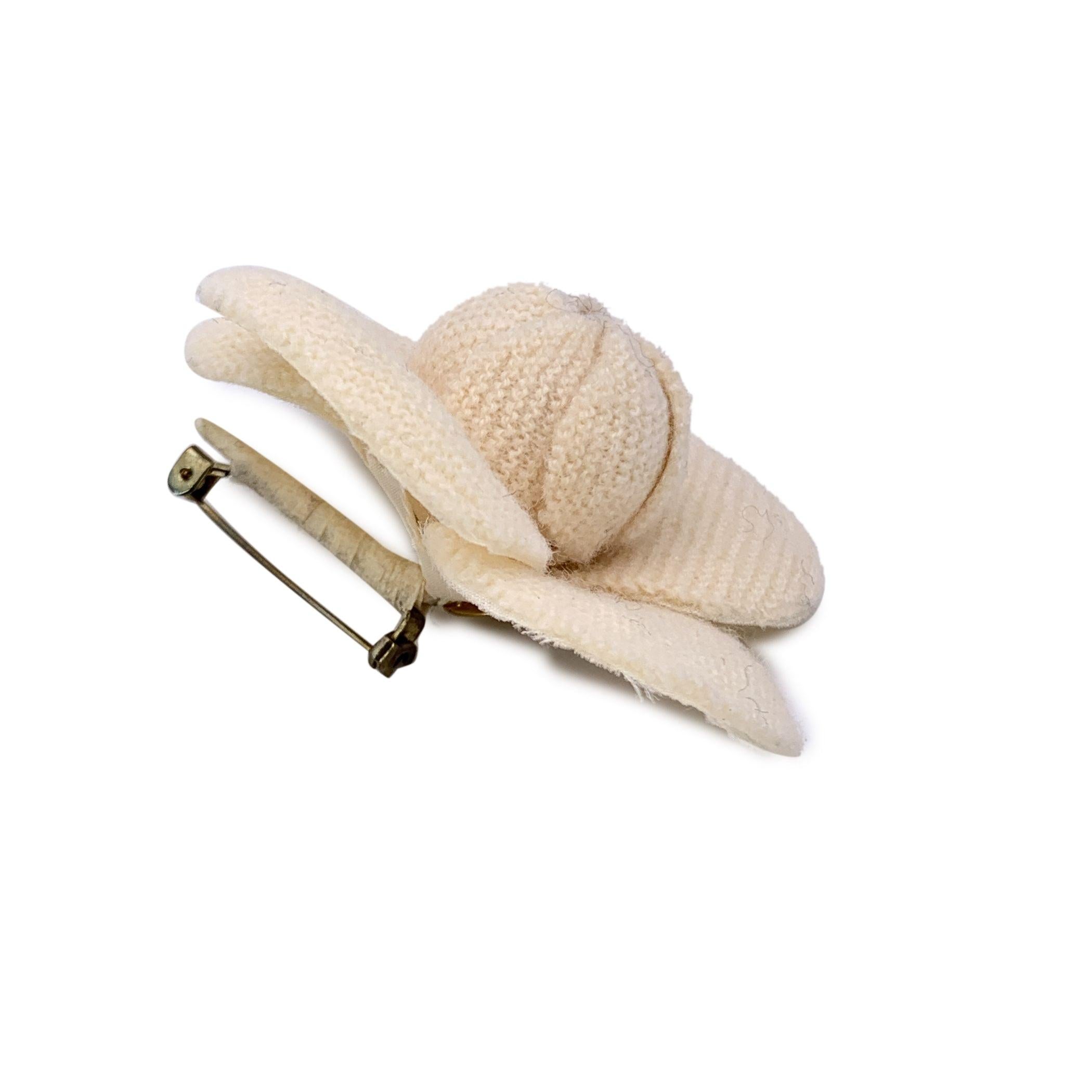 Women's Chanel Vintage Beige Tweed Flower Brooch Pin Camelia Camellia