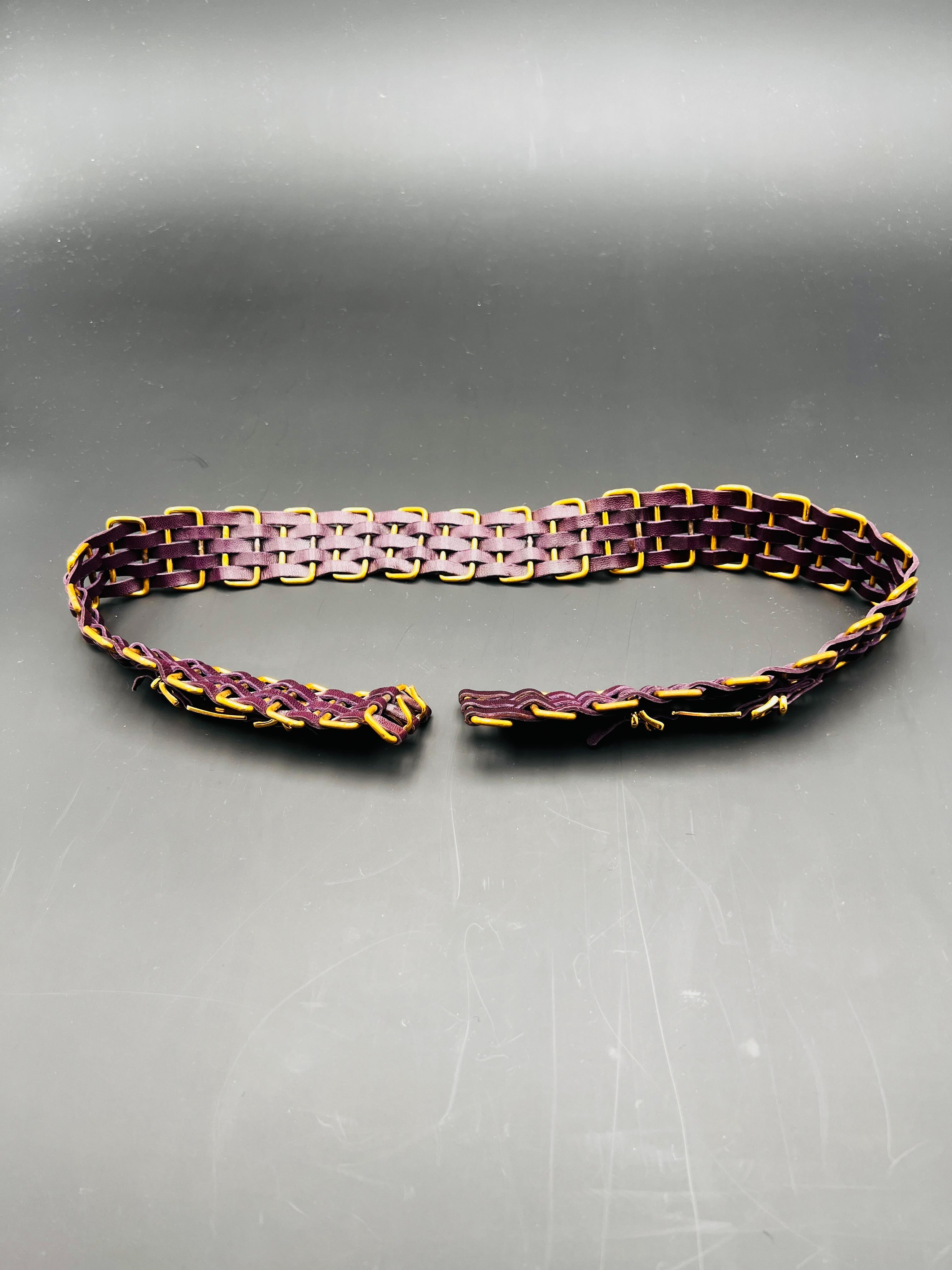 Cintura Chanel Vintage autunno 2001 in vendita 2