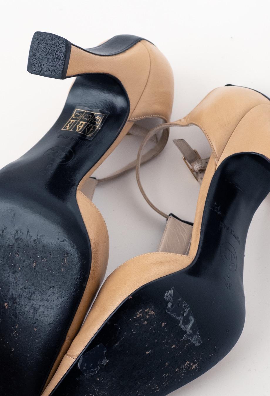 Chanel Vintage Bi Colour Two Tone Heels Sz 37.5 For Sale 1