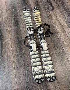 Sci Coco Neige vintage di Chanel in bianco e nero