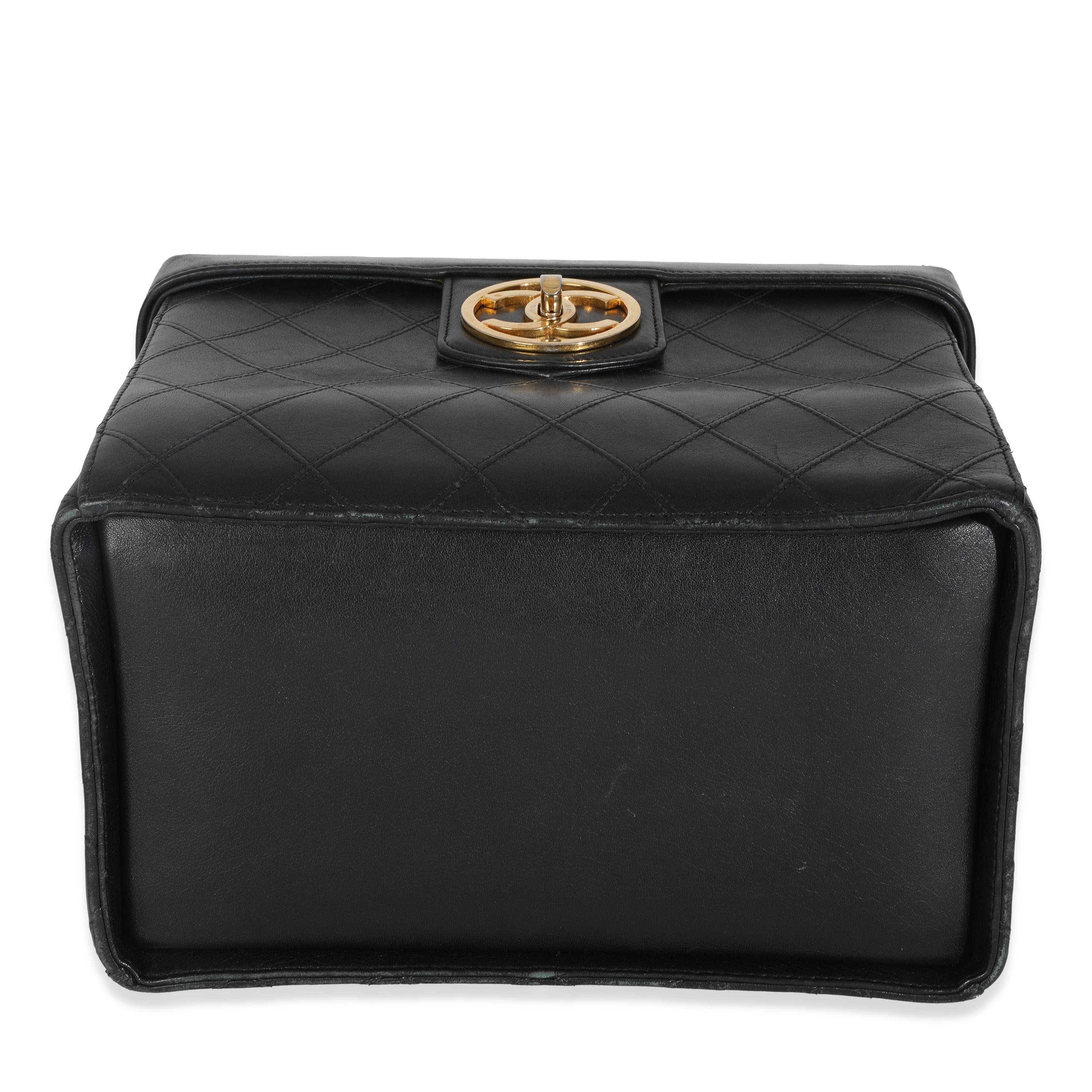 Chanel Vintage Black Calfskin Double Stitch CC Vanity Case For Sale 4