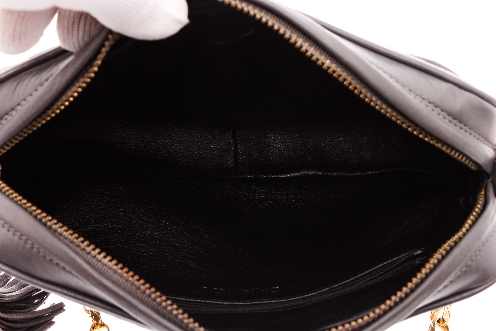 Women's or Men's Chanel Vintage Black Calfskin Leather CC Camera Bag